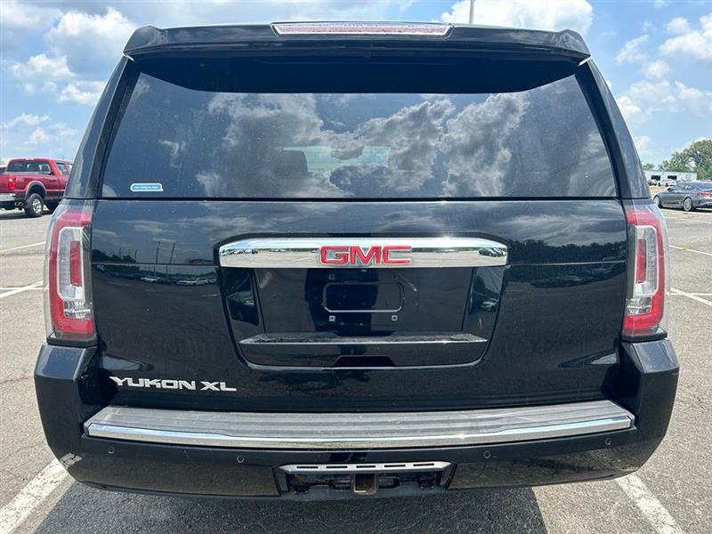 2017 GMC YUKON XL DENALI