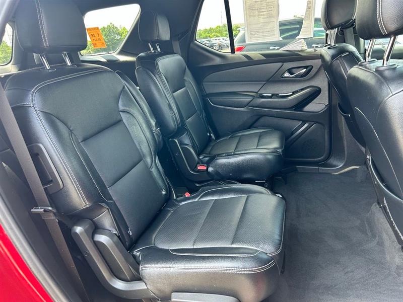 2023 CHEVROLET TRAVERSE LT