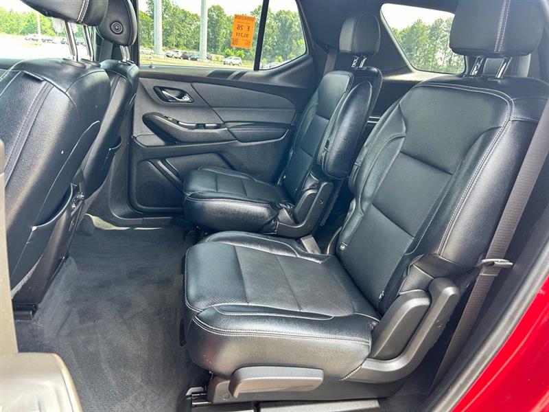 2023 CHEVROLET TRAVERSE LT