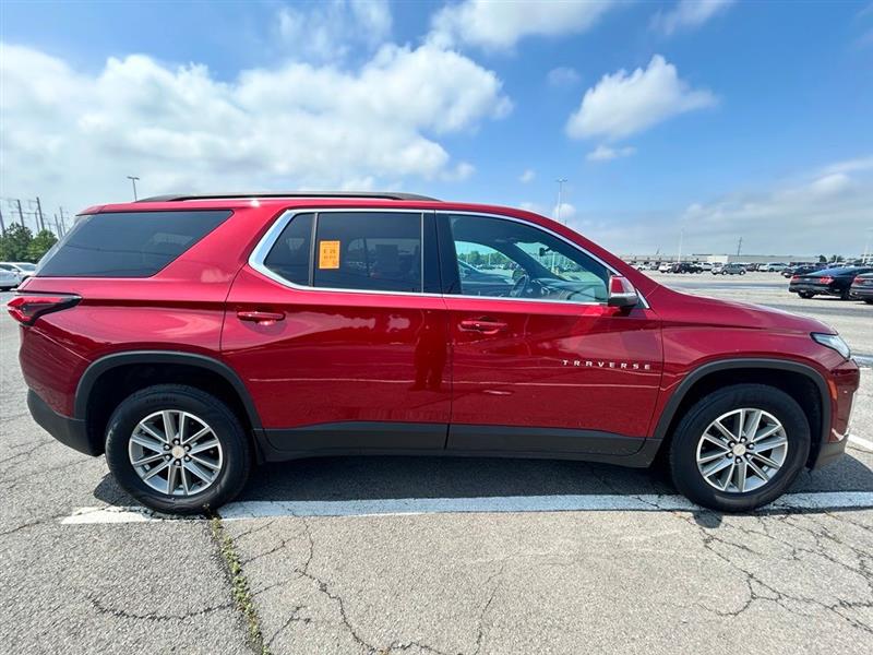 2023 CHEVROLET TRAVERSE LT