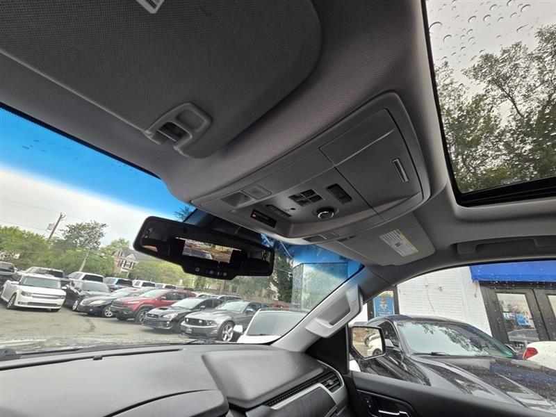 2015 CHEVROLET SUBURBAN LT