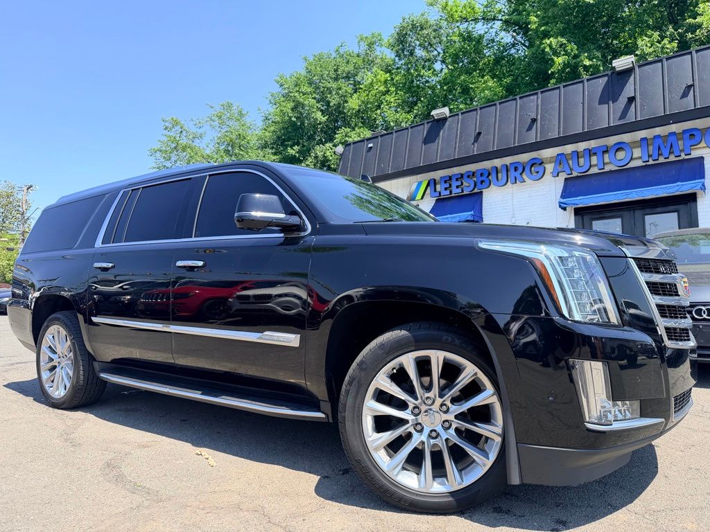 2017 Cadillac Escalade ESV AWD Luxury's photo