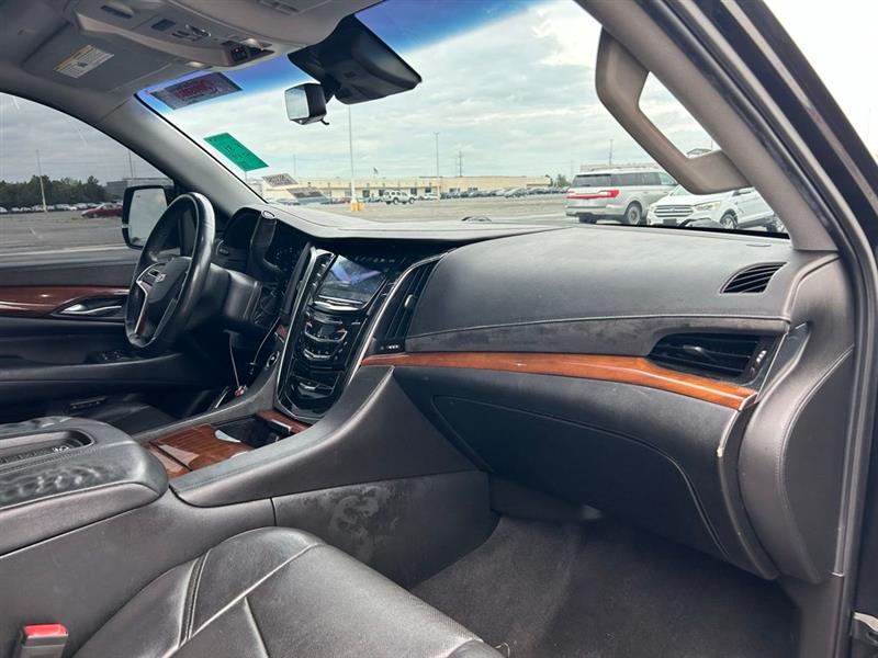 2017 CADILLAC ESCALADE ESV LUXURY