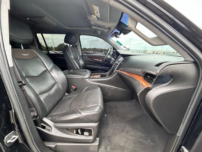 2017 CADILLAC ESCALADE ESV LUXURY