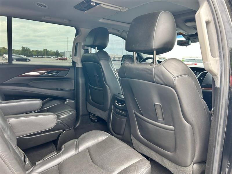 2017 CADILLAC ESCALADE ESV LUXURY