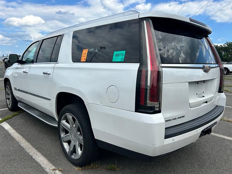 2016 CADILLAC ESCALADE ESV LUXURY COLLECTION
