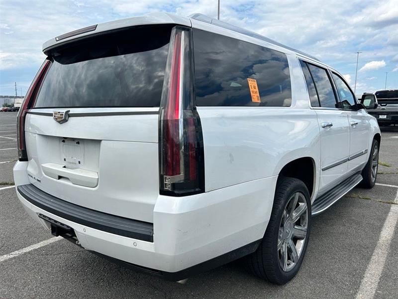 2016 CADILLAC ESCALADE ESV LUXURY COLLECTION