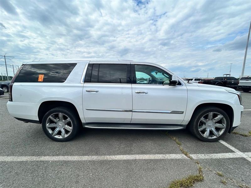 2016 CADILLAC ESCALADE ESV LUXURY COLLECTION