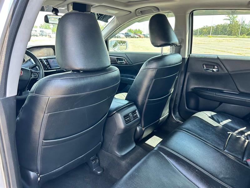 2017 HONDA ACCORD EX