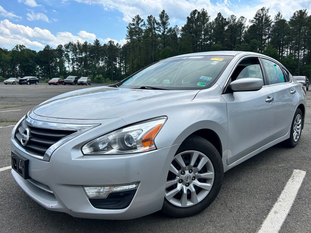 2015 Nissan Altima 2.5 S's photo