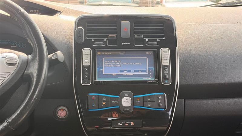 2013 NISSAN LEAF SV