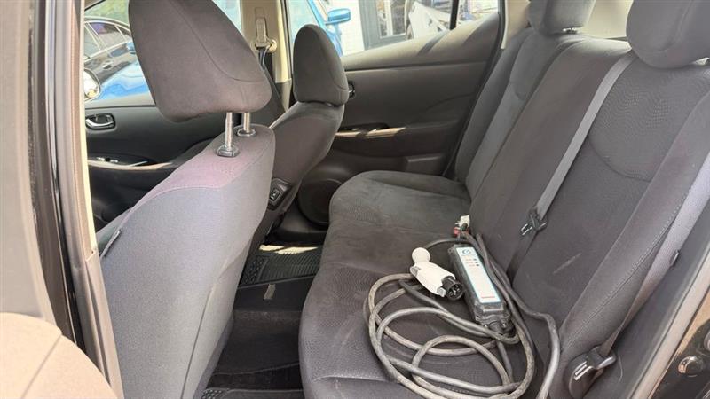 2013 NISSAN LEAF SV