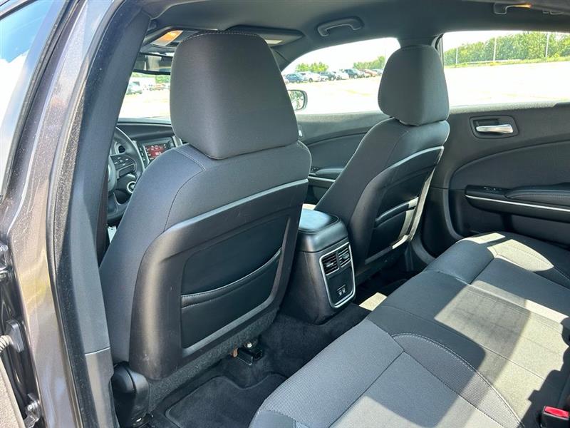 2016 DODGE CHARGER SE
