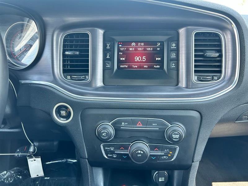 2016 DODGE CHARGER SE