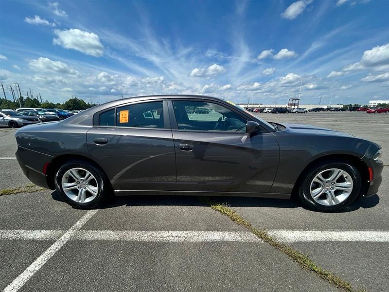 2016 DODGE CHARGER SE