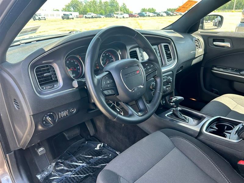 2016 DODGE CHARGER SE