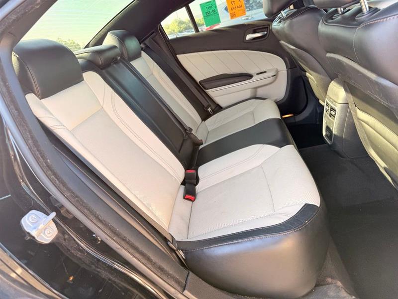 2017 DODGE CHARGER SXT