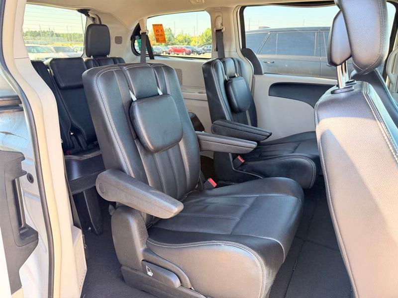 2014 CHRYSLER TOWN & COUNTRY TOURING