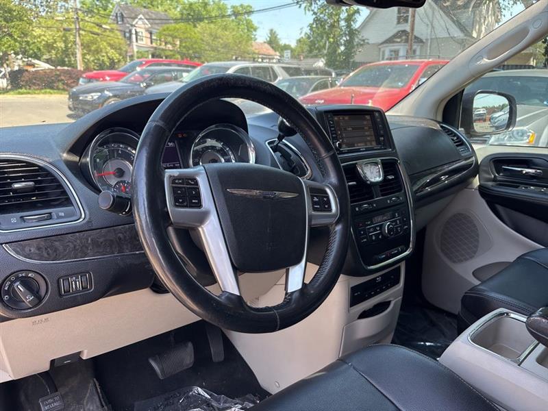 2013 CHRYSLER TOWN & COUNTRY TOURING-L