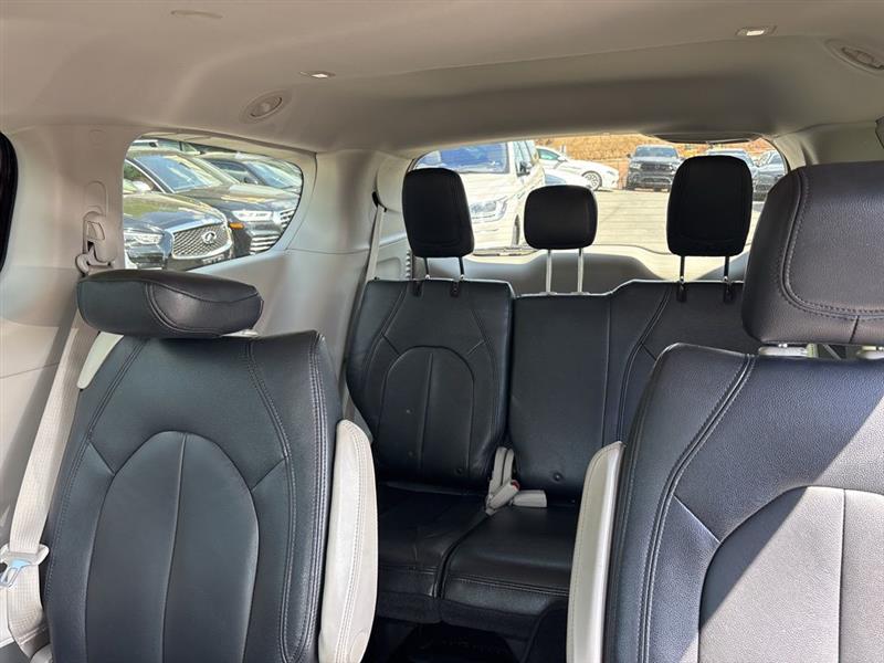 2017 CHRYSLER PACIFICA TOURING