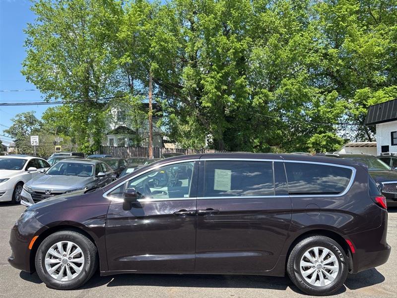 2017 CHRYSLER PACIFICA TOURING