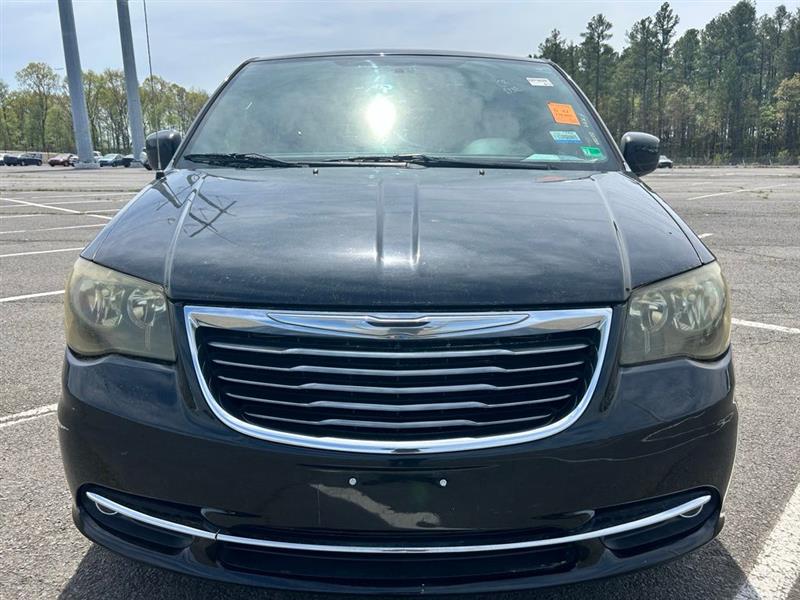 2013 CHRYSLER TOWN & COUNTRY S