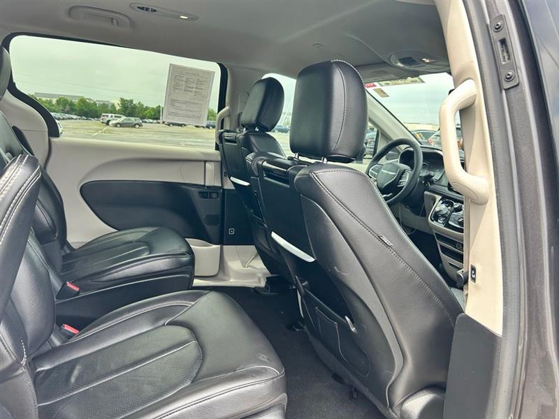 2022 CHRYSLER PACIFICA HYBRID TOURING L