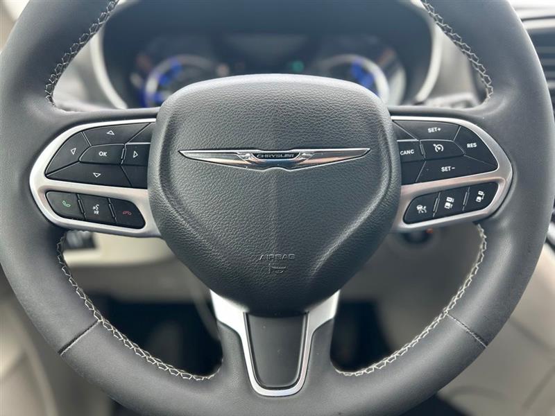 2022 CHRYSLER PACIFICA HYBRID TOURING L