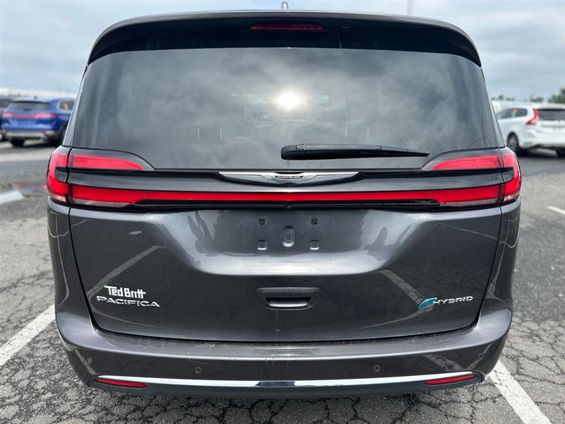 2022 CHRYSLER PACIFICA HYBRID TOURING L