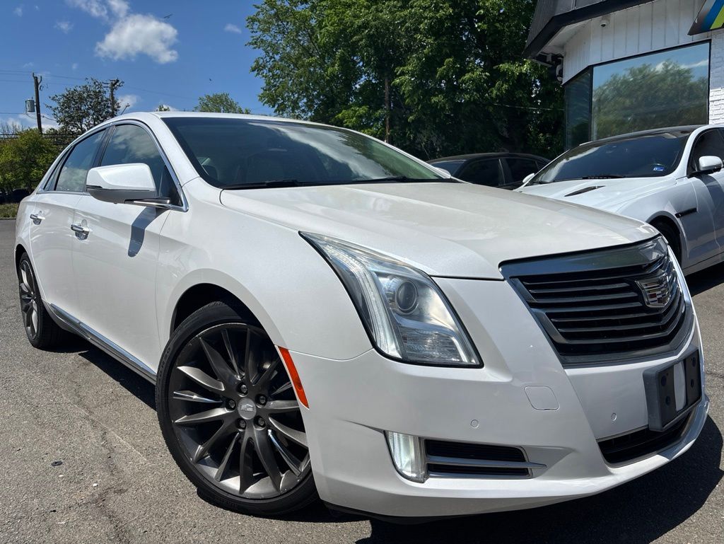 2016 Cadillac XTS 3.6L AWD Platinum Collection's photo