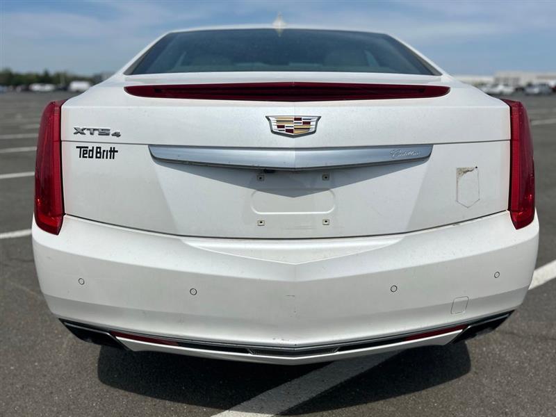 2016 CADILLAC XTS PLATINUM