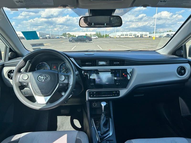 2019 TOYOTA COROLLA LE
