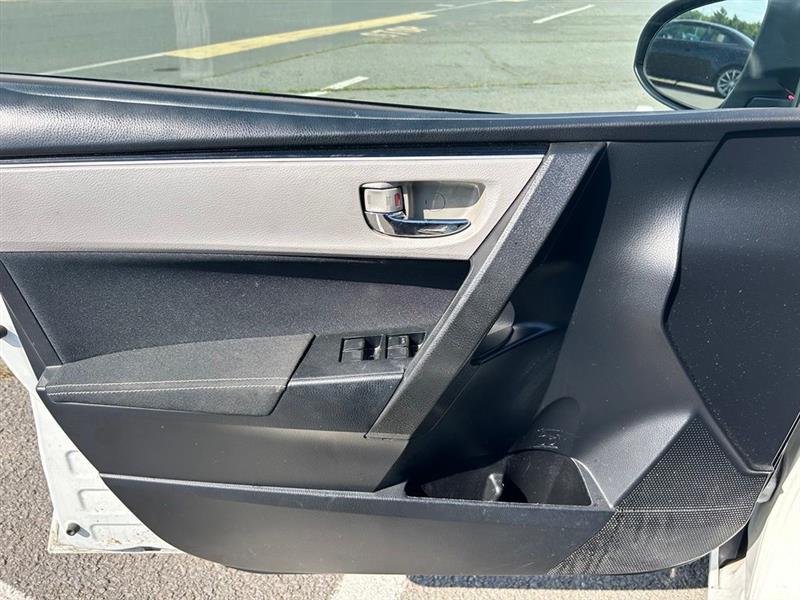 2019 TOYOTA COROLLA LE