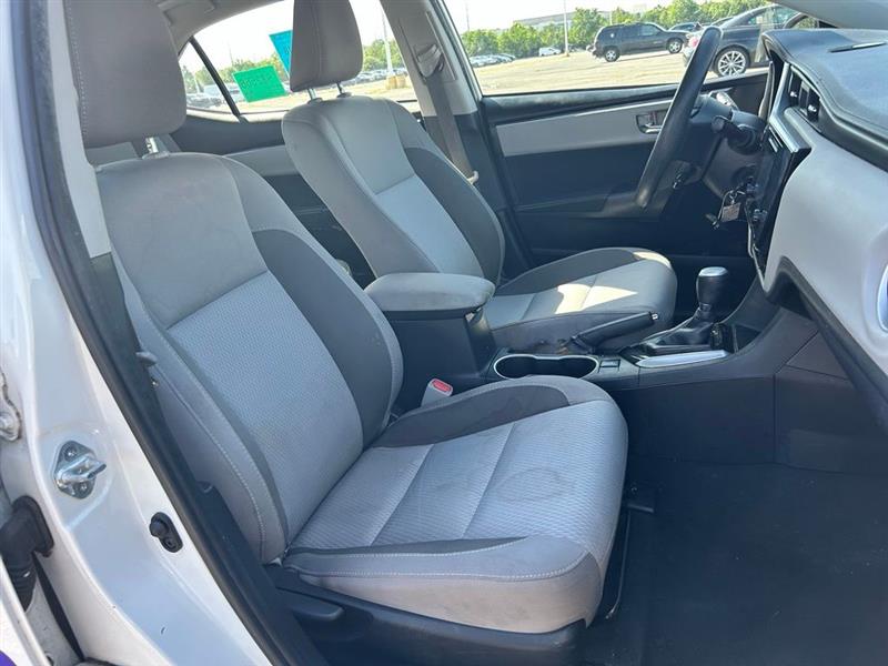 2019 TOYOTA COROLLA LE