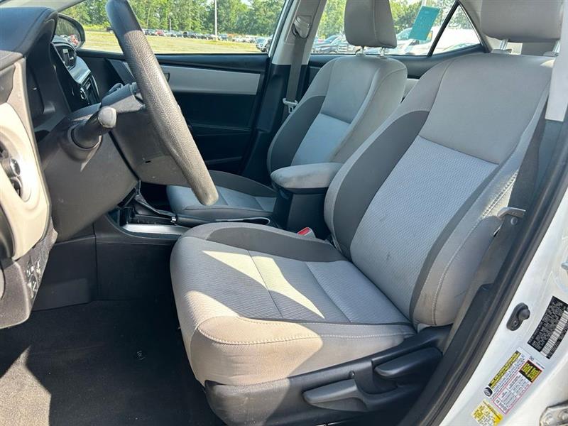 2019 TOYOTA COROLLA LE