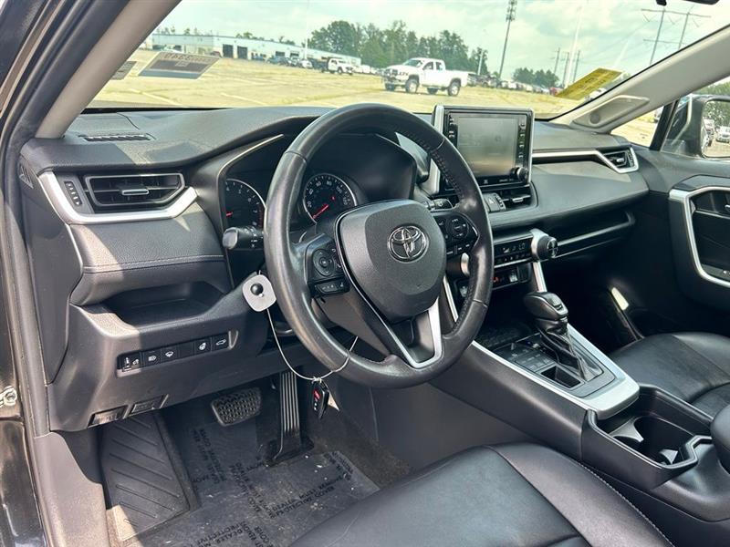 2019 TOYOTA RAV4 XLE PREMIUM