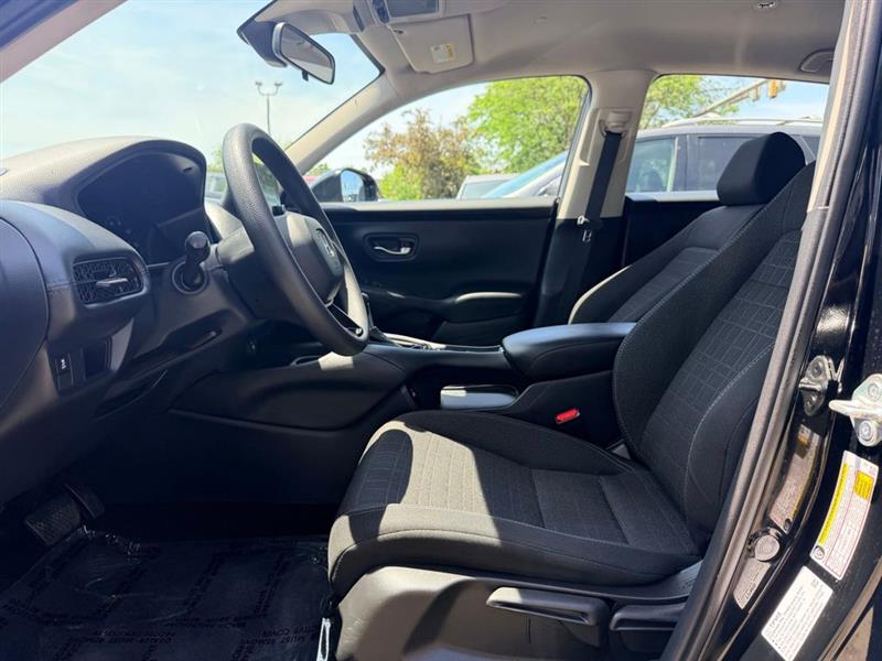 2023 HONDA HR-V LX