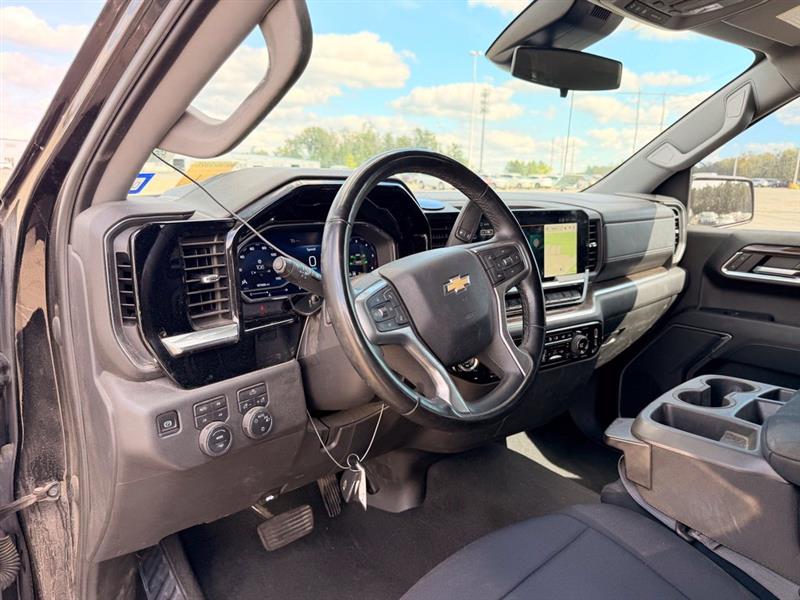 2023 CHEVROLET SILVERADO 1500 LT
