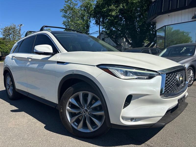 2019 INFINITI QX50 Essential - Photo 2