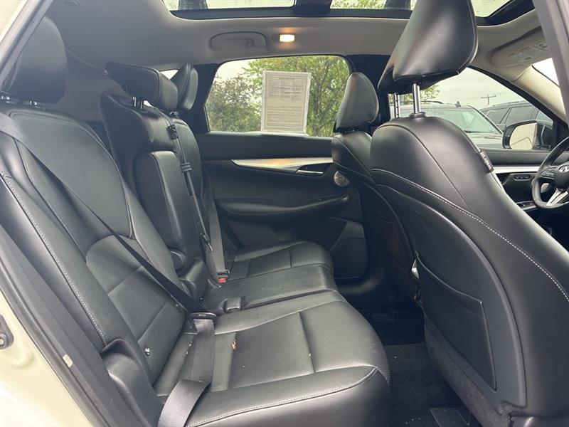 2019 INFINITI QX50 ESSENTIAL