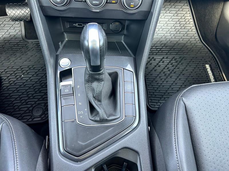 2020 VOLKSWAGEN TIGUAN SE