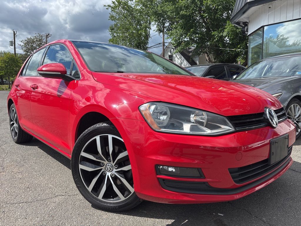 2016 Volkswagen Golf TSI S 4-Door Auto's photo