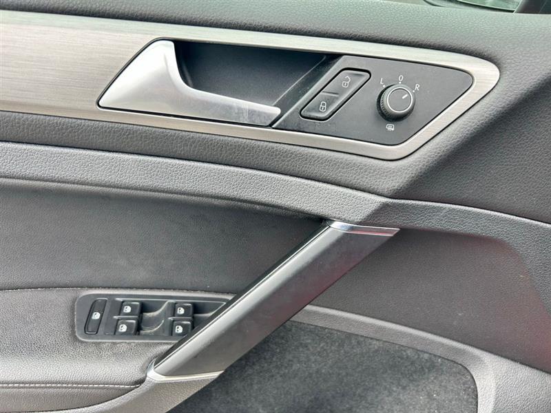 2016 VOLKSWAGEN GOLF TSI