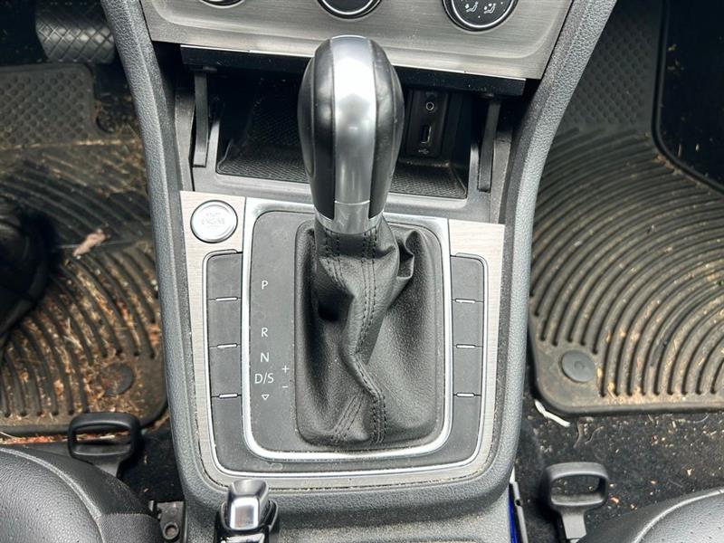 2016 VOLKSWAGEN GOLF TSI