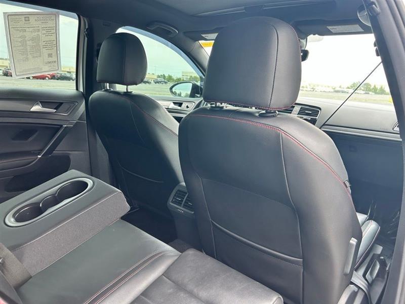 2021 VOLKSWAGEN GOLF GTI S