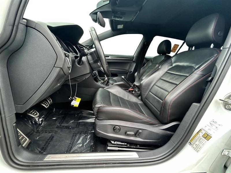 2021 VOLKSWAGEN GOLF GTI S