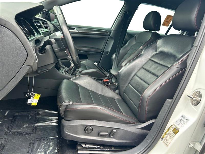 2021 VOLKSWAGEN GOLF GTI S
