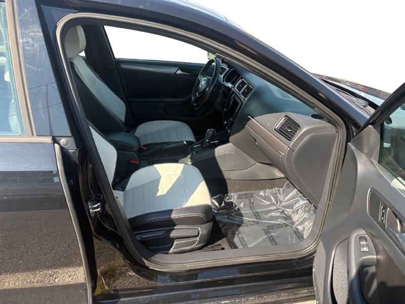 2016 VOLKSWAGEN JETTA 1.8T SPORT