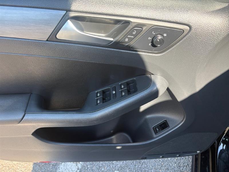 2016 VOLKSWAGEN JETTA 1.8T SPORT