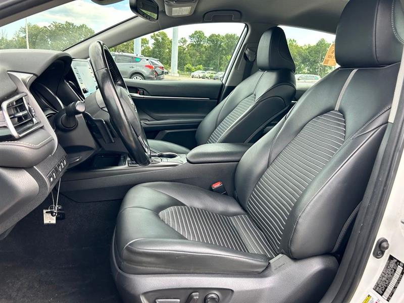 2018 TOYOTA CAMRY SE